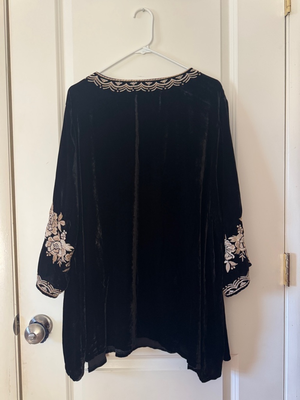 Johnny Was Women's Black V-Neck 3/4 Sleeve Olenna Embroidered Tunic Size XXL - Picture 6 of 6